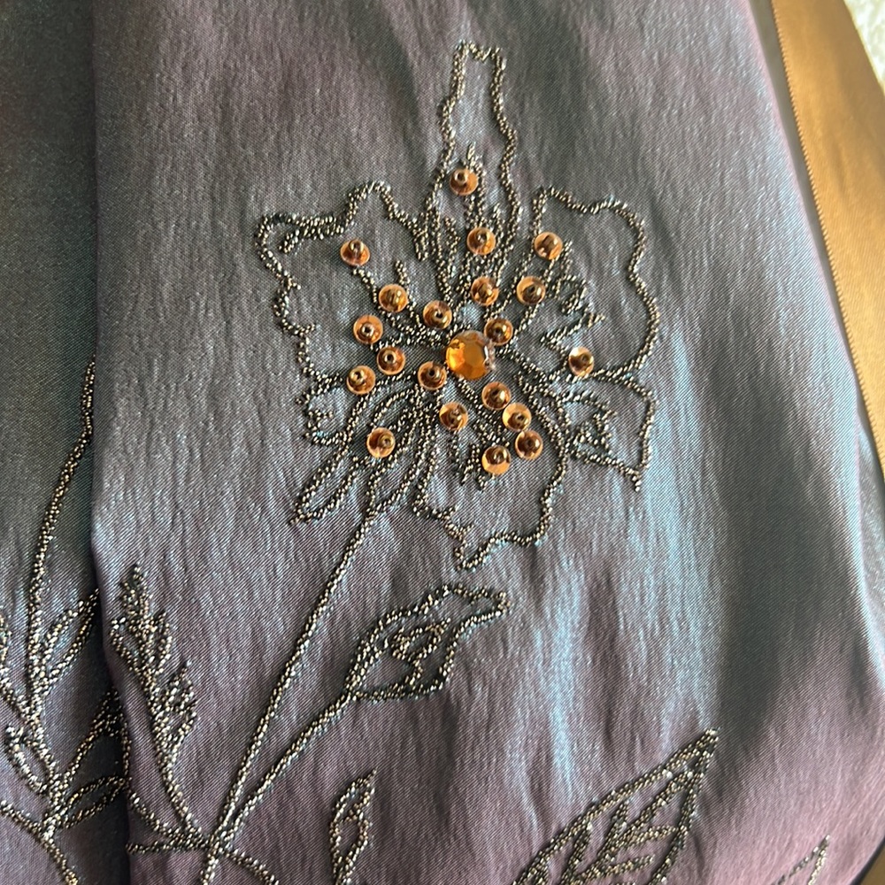 Dress - Picture 8 of 8
